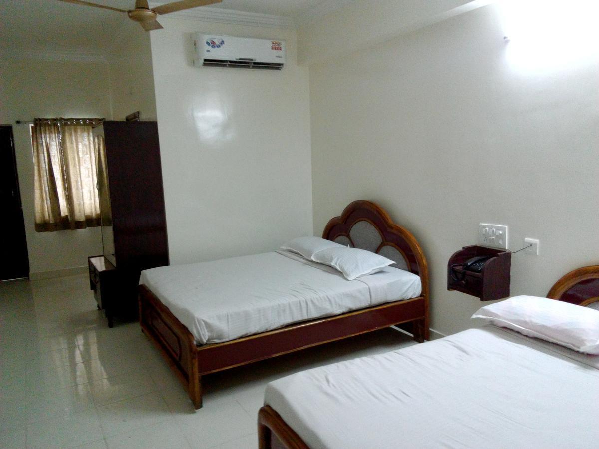 Hotel Sahasra Residency Hyderabad Exterior foto